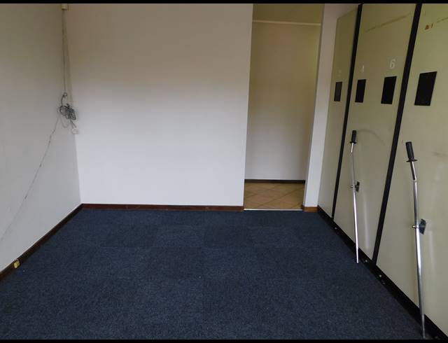 248M² OFFICE TO LET IN FERNDALE